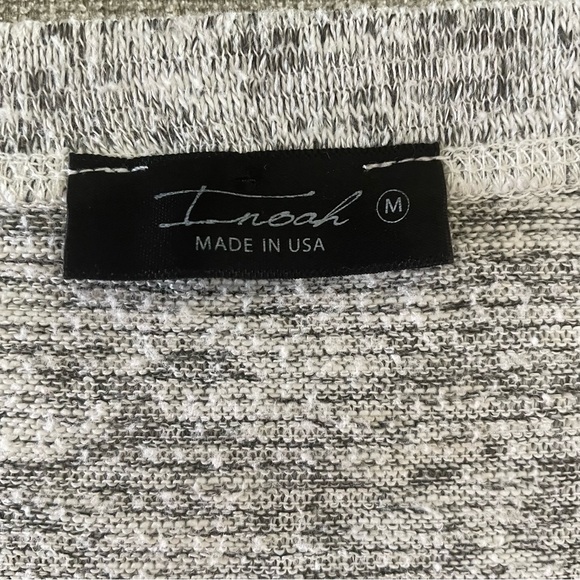 Inoah Wearable Art Tunic Top 3/4 Sleeve Asymmetric Hem Crew Neck Size Medium - Picture 6 of 10